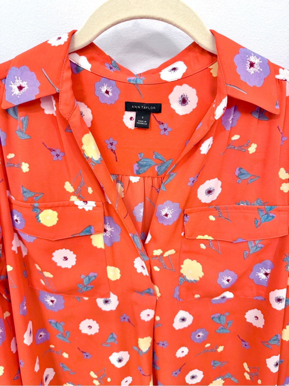 Ann Taylor Orange Floral Button-Front Blouse - Picture 3 of 9